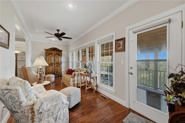 153 Holiday Island Drive, Holiday Island, AR 72631