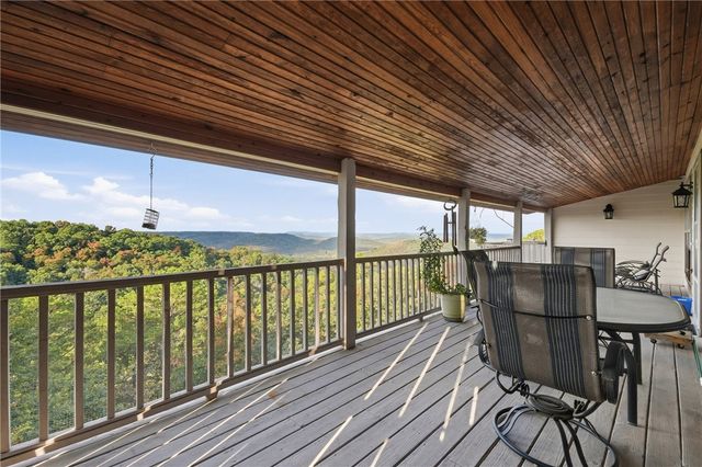 153 Holiday Island Drive, Holiday Island, AR 72631