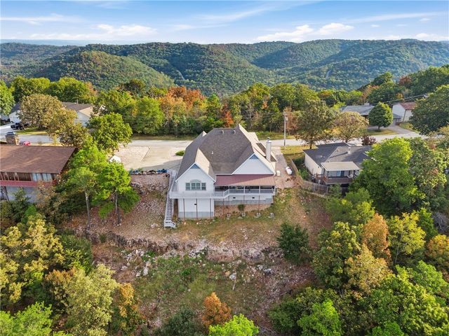 153 Holiday Island Drive, Holiday Island, AR 72631
