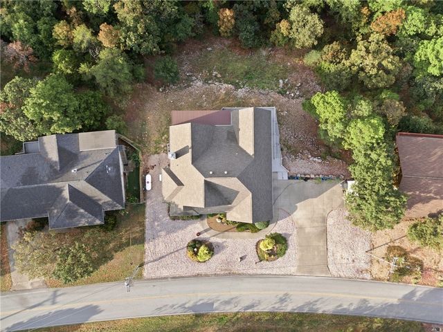 153 Holiday Island Drive, Holiday Island, AR 72631