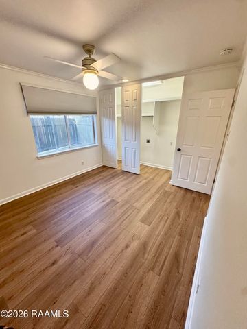 220 Doucet 105a, Lafayette, LA 70503