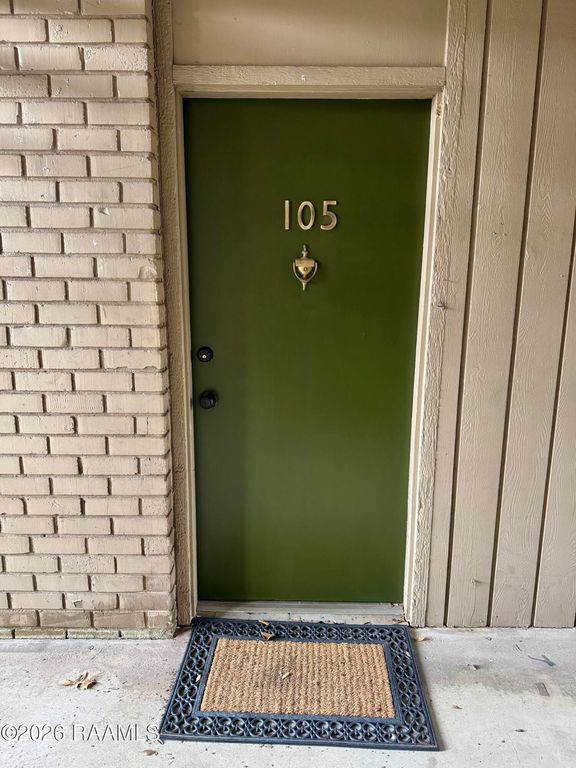 220 Doucet 105a, Lafayette, LA 70503