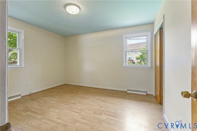 102 Verbov Ave, Colonial Heights, VA 23834