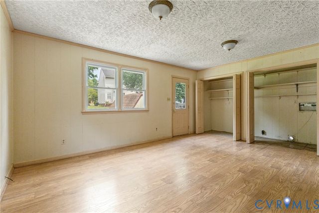 102 Verbov Ave, Colonial Heights, VA 23834