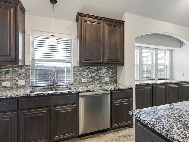 3121 Midnight Moon Drive, Mesquite, TX 75181