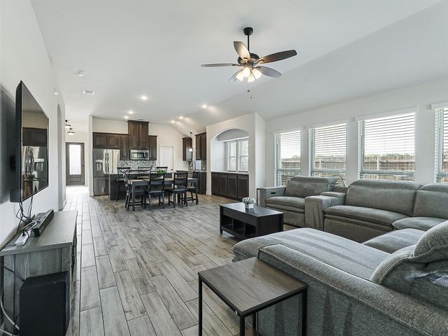 3121 Midnight Moon Drive, Mesquite, TX 75181