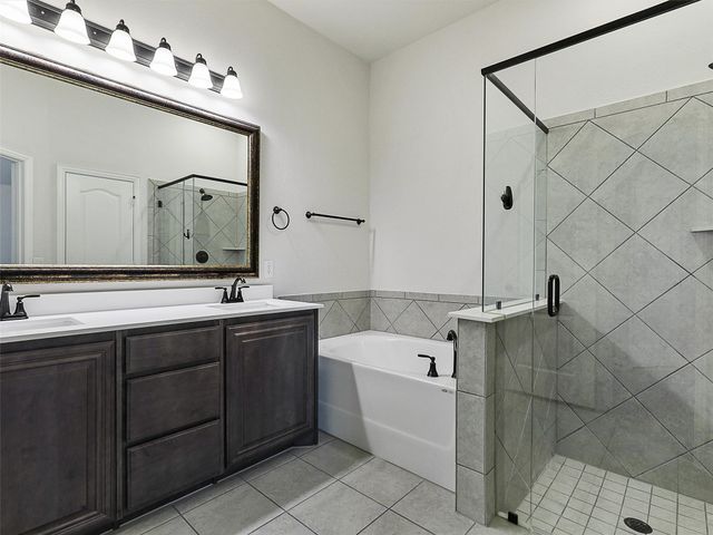 3121 Midnight Moon Drive, Mesquite, TX 75181