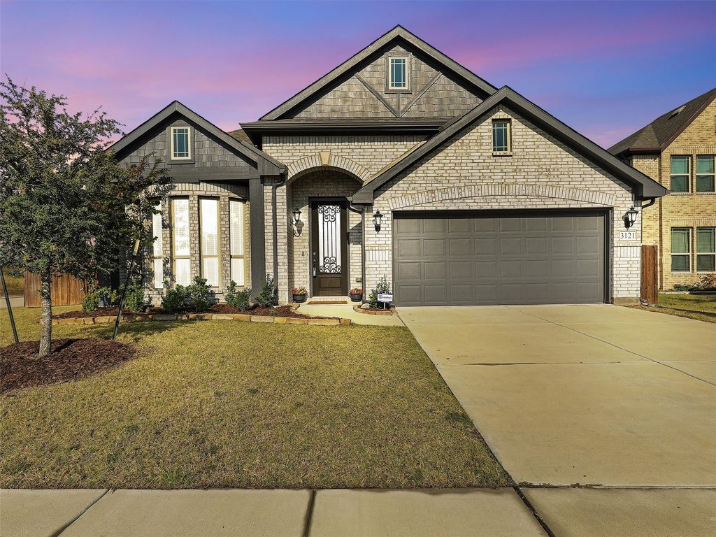 3121 Midnight Moon Drive, Mesquite, TX 75181