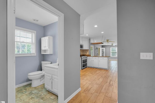 204 Long View Lane, Pickens, SC 29671