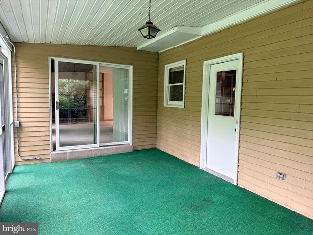 739 LEXINGTON AVE, Hershey, PA 17033
