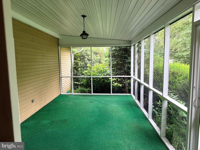 739 LEXINGTON AVE, Hershey, PA 17033