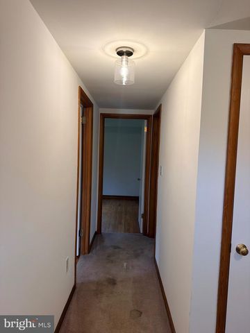739 LEXINGTON AVE, Hershey, PA 17033