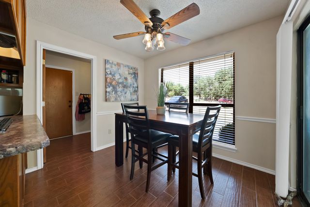 113 Cottonwood Court, Hudson Oaks, TX 76087