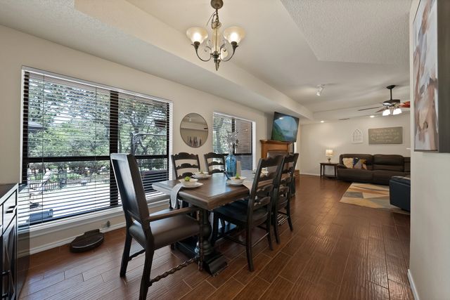 113 Cottonwood Court, Hudson Oaks, TX 76087