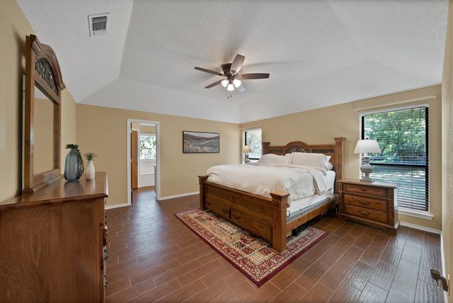 113 Cottonwood Court, Hudson Oaks, TX 76087