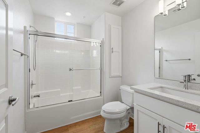 12963 Runway Road 321, Playa Vista, CA 90094