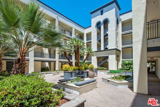 12963 Runway Road 321, Playa Vista, CA 90094