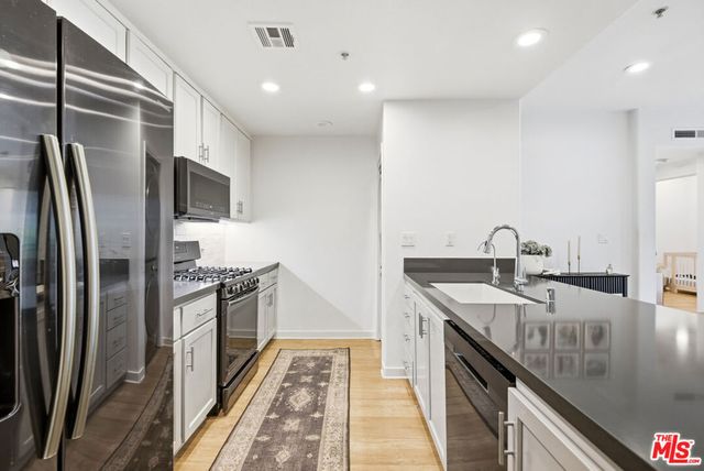 12963 Runway Road 321, Playa Vista, CA 90094