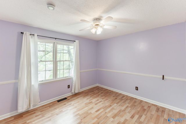 11413 Woodcrest Drive SE, Huntsville, AL 35803