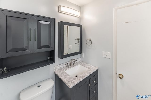 11413 Woodcrest Drive SE, Huntsville, AL 35803