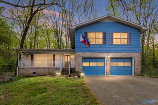 11413 Woodcrest Drive SE, Huntsville, AL 35803
