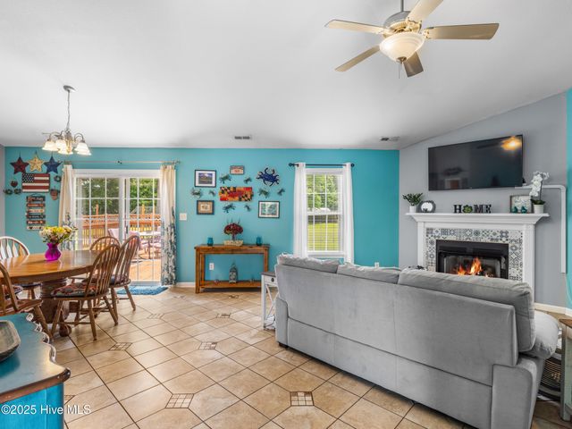 102 Sand Court, Jacksonville, NC 28546