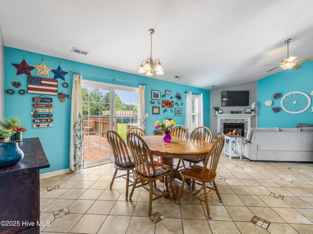 102 Sand Court, Jacksonville, NC 28546