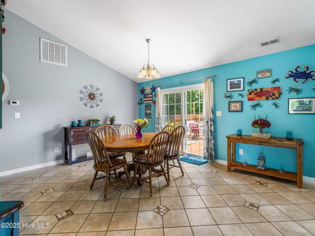 102 Sand Court, Jacksonville, NC 28546