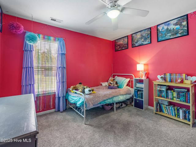 102 Sand Court, Jacksonville, NC 28546