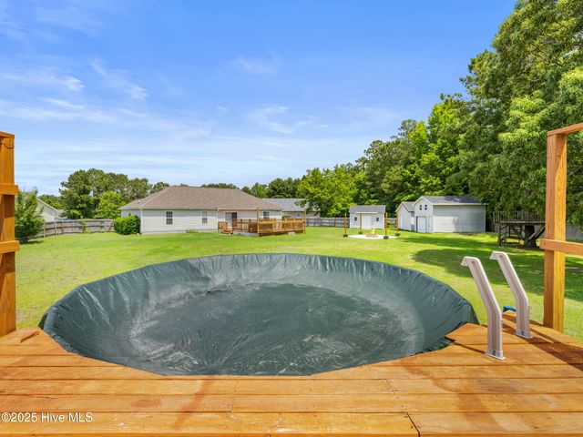102 Sand Court, Jacksonville, NC 28546