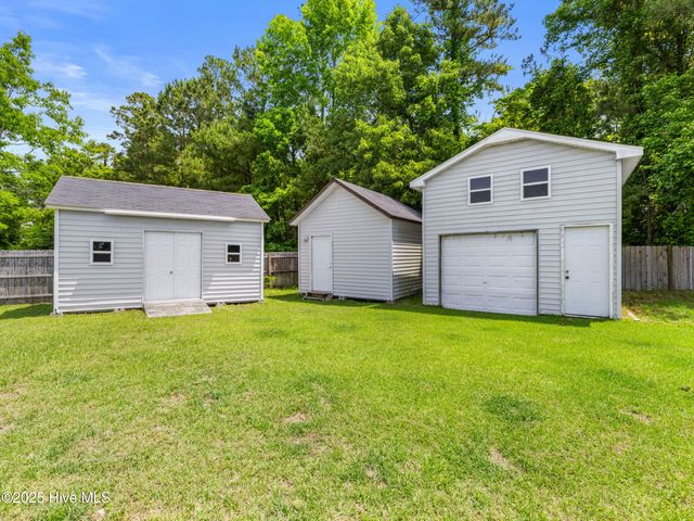 102 Sand Court, Jacksonville, NC 28546