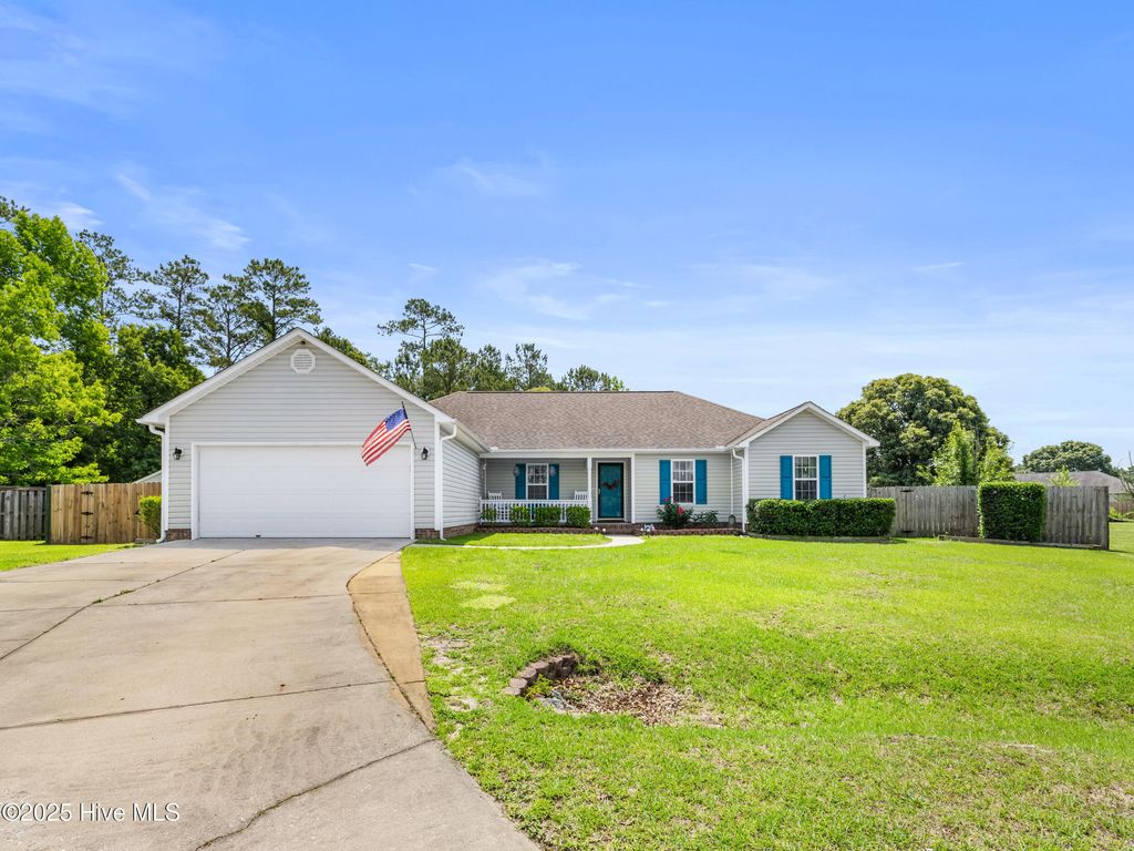 102 Sand Court, Jacksonville, NC 28546