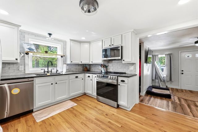 77 Carmody Rd, Hampden, MA 01036