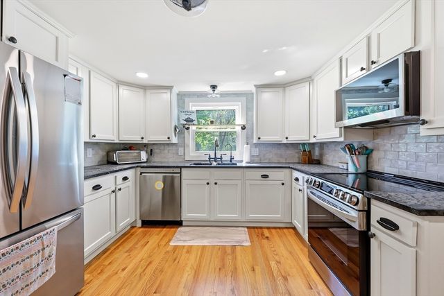 77 Carmody Rd, Hampden, MA 01036
