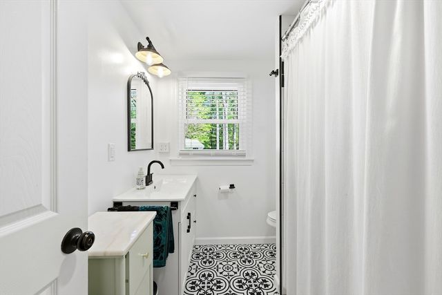 77 Carmody Rd, Hampden, MA 01036
