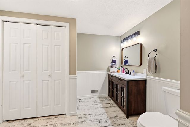 77 Carmody Rd, Hampden, MA 01036