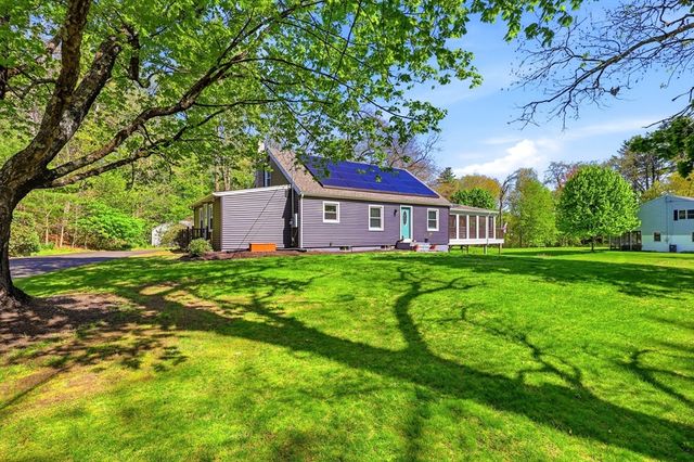 77 Carmody Rd, Hampden, MA 01036