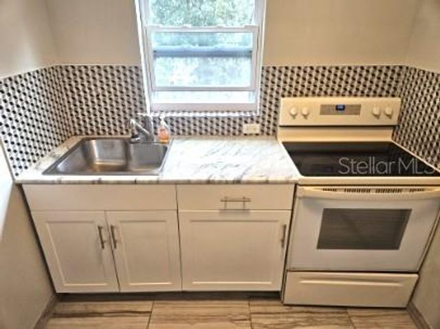 306 TURNER STREET 5, Clearwater, FL 33756