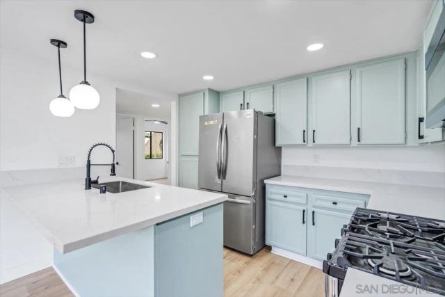 345 N Melrose Dr C, Vista, CA 92083