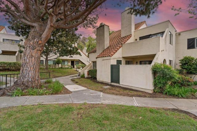 345 N Melrose Dr C, Vista, CA 92083