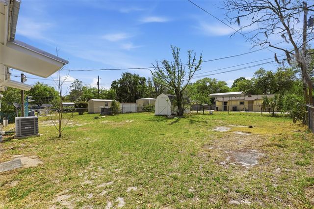 1617 SE 12TH AVENUE, Gainesville, FL 32641