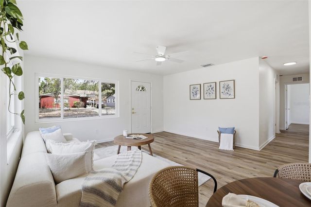 1617 SE 12TH AVENUE, Gainesville, FL 32641