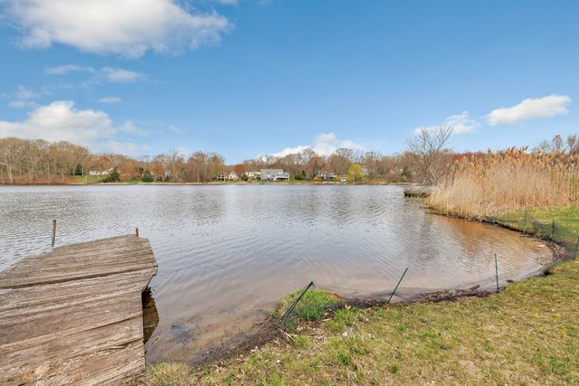 54 Flint Ridge Road, Monroe, CT 06468