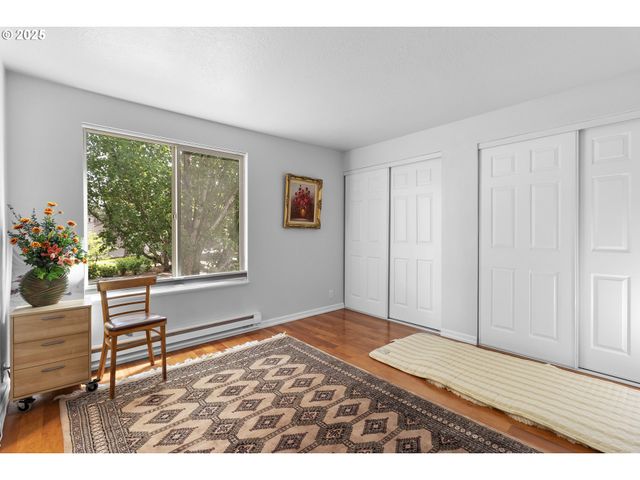 10137 Sw TRAPPER Ter, Beaverton, OR 97008