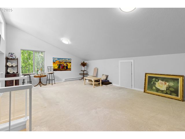 10137 Sw TRAPPER Ter, Beaverton, OR 97008