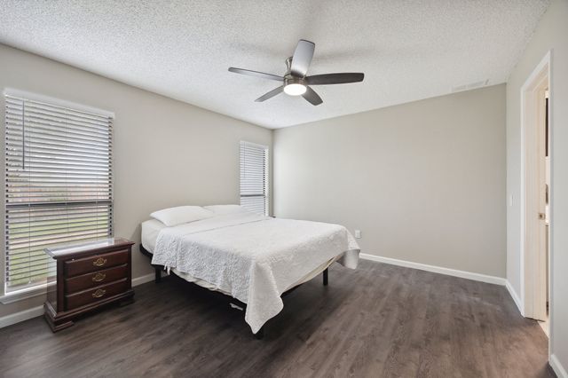 1706 Delaford Circle, Carrollton, TX 75007