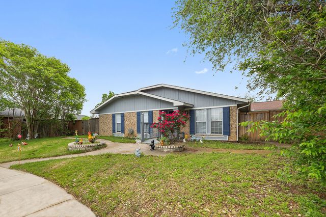 1706 Delaford Circle, Carrollton, TX 75007
