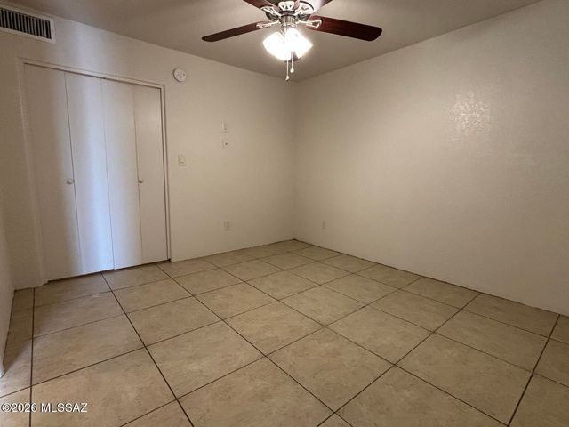 202 E Fairground Drive, Tucson, AZ 85714