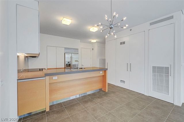 3722 Las Vegas Boulevard 2310, Las Vegas, NV 89158