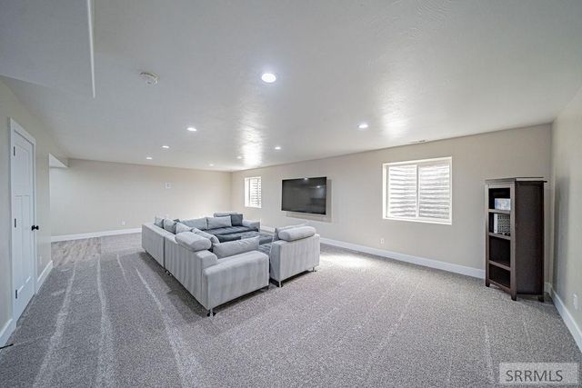 2600 N Badger Creek Road, Idaho Falls, ID 83401